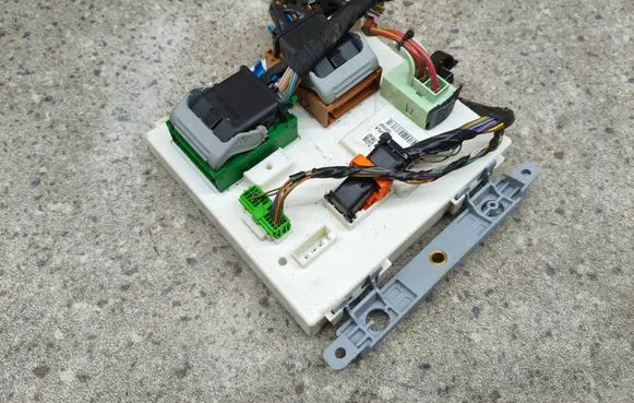 Volvo XC90 Comfort/convenience module 31453070AA 52802231 15W422