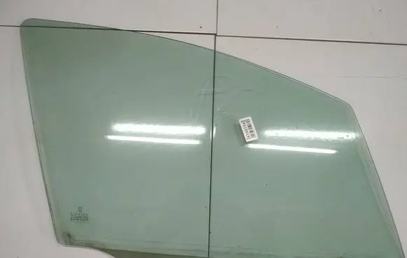 Peugeot 307 Front door window glass four-door AS2