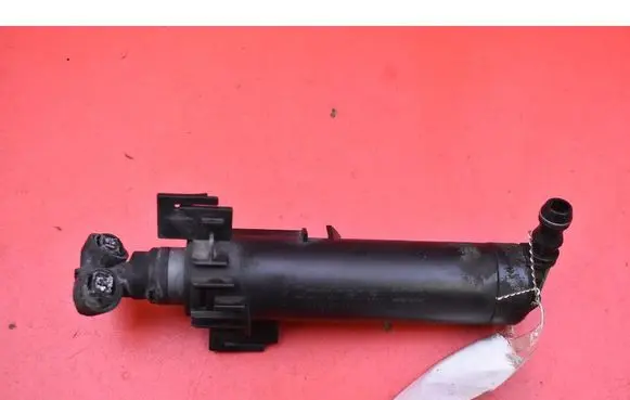 Audi A4 S4 B8 8K Windshield washer spray nozzle 8K0955101B