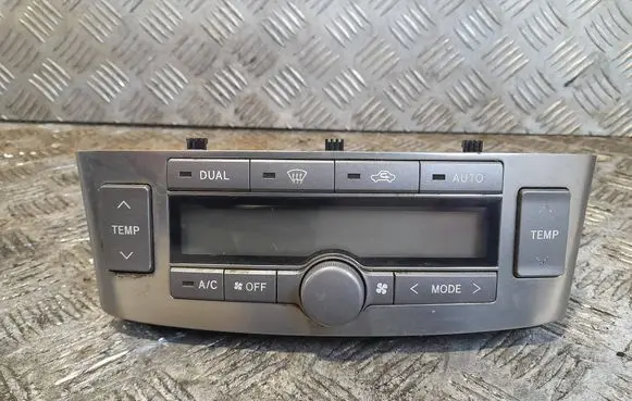 Toyota Avensis T250 Climate control unit 5590005280 MB1465704443
