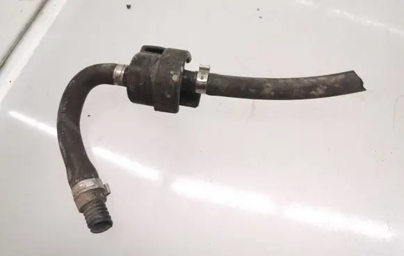 Volkswagen PASSAT B5 Vacuum valve 058133459