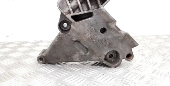 Volkswagen Golf V Engine mounting bracket 03G199207A