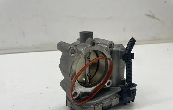 Mercedes-Benz CLA C117 X117 W117 Throttle valve A2701410025