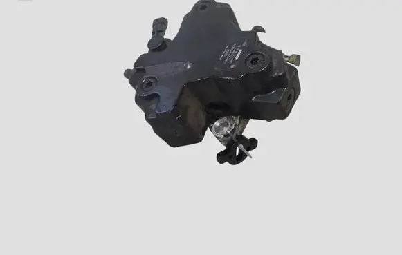 Volvo XC90 Fuel injection high pressure pump 0445010111 8692521