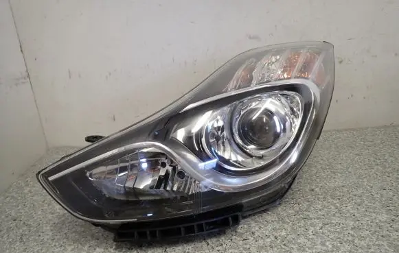 Hyundai ix20 Headlight/headlamp