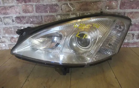 Mercedes-Benz S W221 Headlight/headlamp
