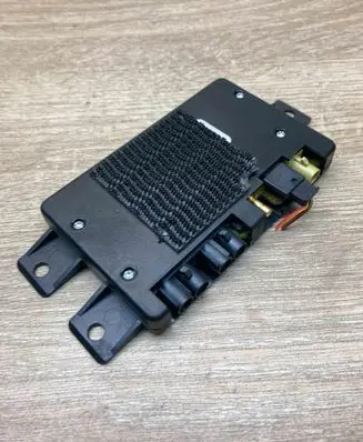 Audi A6 S6 C5 4B Antenna control unit 4D0035530C