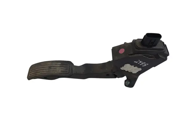 Toyota Auris 150 Accelerator throttle pedal 7811002020