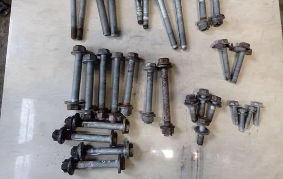 BMW 5 F10 F11 Nuts/bolts 