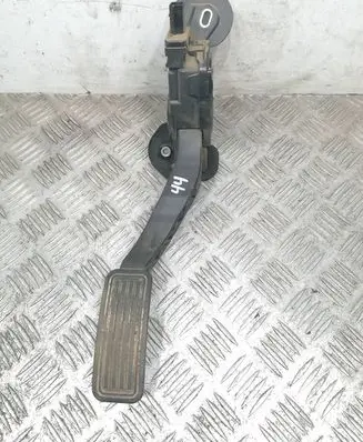 Mazda 6 Accelerator throttle pedal 9M819F836AA GS1D41600 6PV93337000