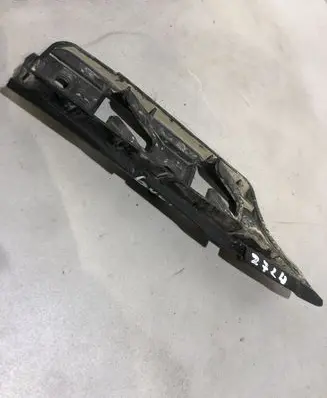 Volkswagen Golf V Front bumper mounting bracket 1K0807184