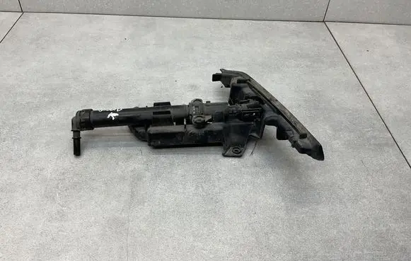 Jeep Grand Cherokee Headlight washer spray nozzle 92000702