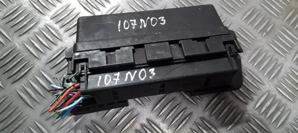 Nissan Terrano Fuse box set 71543024 7154-3024