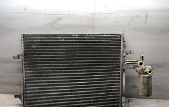 Volvo XC70 A/C cooling radiator (condenser) 993897E C400H02