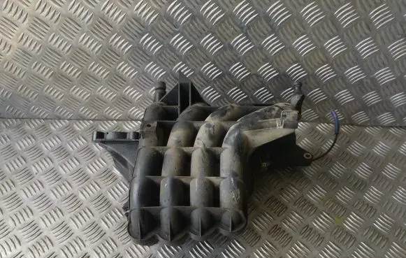 Volkswagen Golf IV Intake manifold 036129711AT 036129711