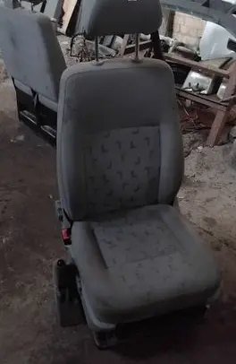 Volkswagen Transporter - Caravelle T5 Front driver seat 