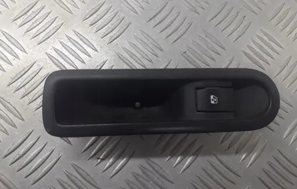 Renault Scenic II - Grand scenic II Quarter vent window switch 156013870