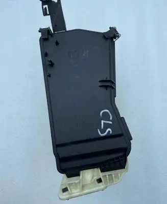 Mercedes-Benz CLS C218 X218 Fuse box set A2125400024
