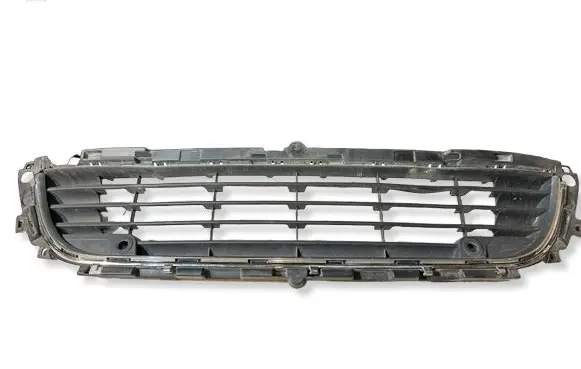 Citroen C4 II Front bumper lower grill 9677876177