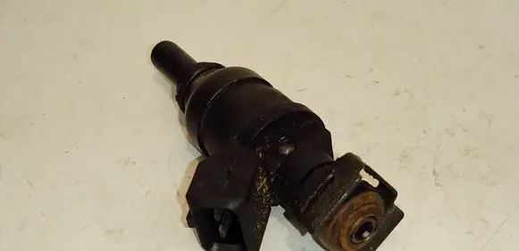 BMW 5 E39 Fuel injector 1427240