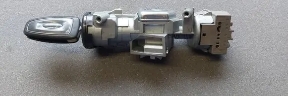 Ford Focus Ignition lock 3M513F880AE 6E5T15607CA