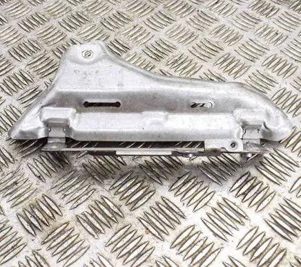 Porsche Macan (95B) Heat shield in engine bay 94611133830