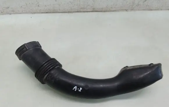 Audi A8 S8 D2 4D Air intake duct part 078129643B