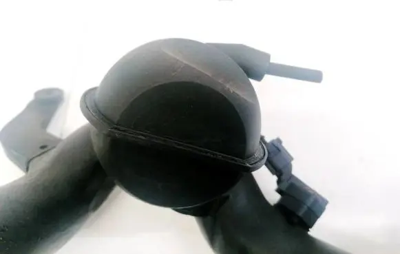 Volkswagen Golf Plus Vacuum air tank 7M0129808 97VW9J442AA