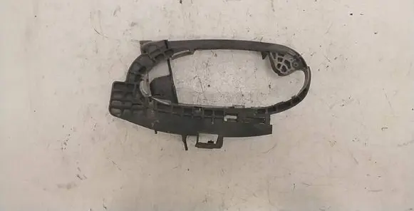 BMW 7 E65 E66 Rear door exterior handle/bracket 70137031