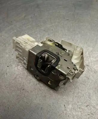 Mercedes-Benz ML W164 Front door lock 1697202535