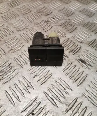 Ford Mondeo Mk III Hazard light switch 2s7t13a350da