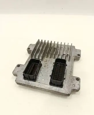 Opel Meriva B Engine control unit/module 12640174 86AAUF5610180179 12636386