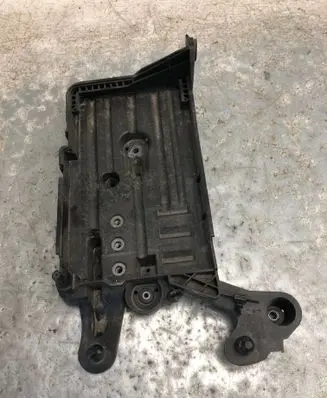 Battery tray