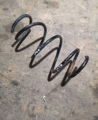 Nissan Juke I F15 Front coil spring
