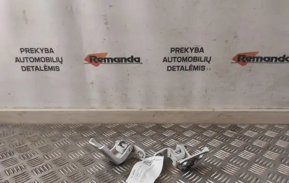 Chevrolet Orlando Rear door hinge set A046057 P11010 P11012