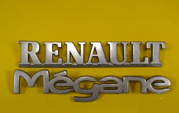 Renault Megane I Manufacturers badge/model letters 