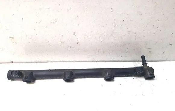 Dacia Logan I Fuel main line pipe 8200139674C