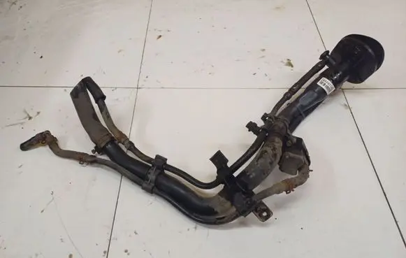 Fuel tank filler neck pipe