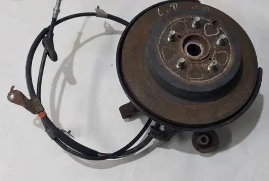 Subaru Forester SJ Rear wheel hub spindle/knuckle 