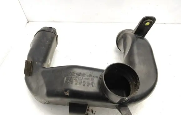 Hyundai Sonata Air intake duct part 282113K200