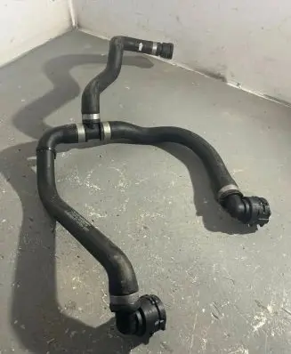 Mercedes-Benz E W213 Engine coolant pipe/hose A2135015582 KK667065A1