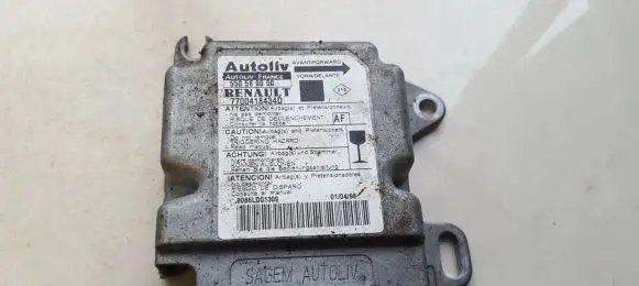 Renault Megane I Airbag control unit/module 7700418434d 550569000