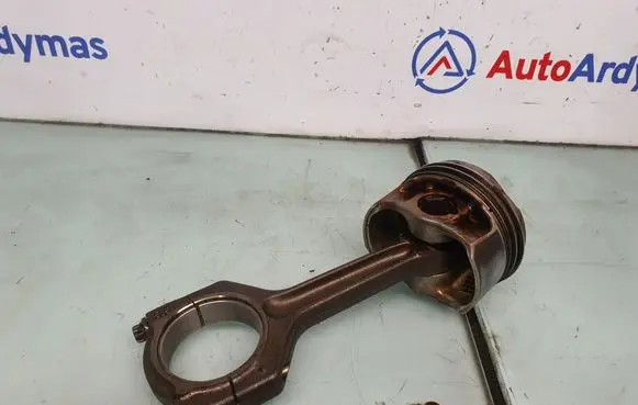 BMW X5 E70 Piston with connecting rod 8619196 11258619196 7624615