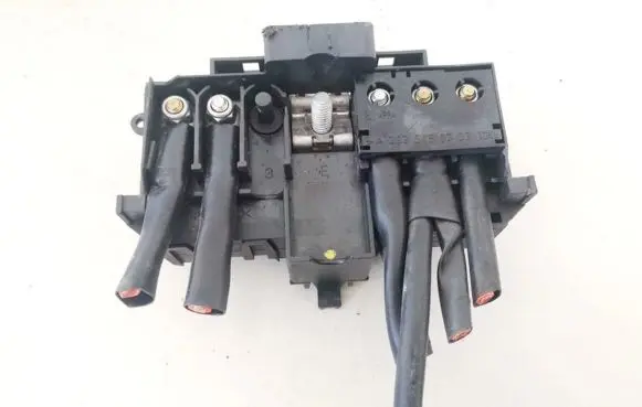 Mercedes-Benz C W203 Positive cable (battery) a2035450803