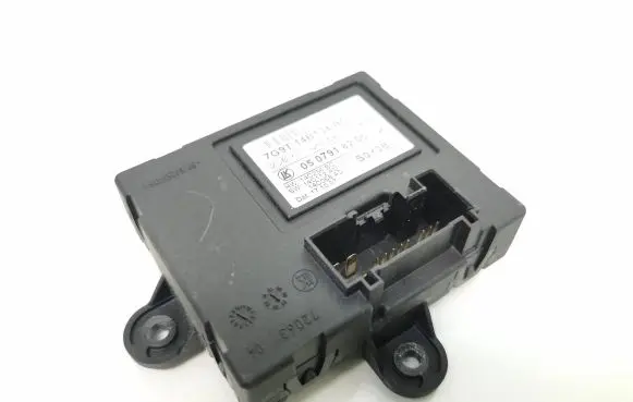 Volvo XC70 Door control unit/module 7G9T14B534BD 0507918200 14C236BC