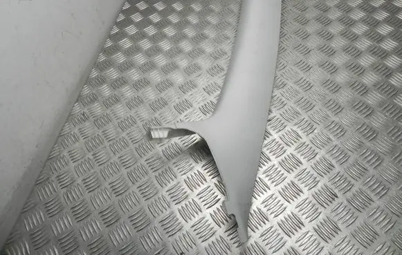 Tesla Model 3 (A) pillar trim 108623791J