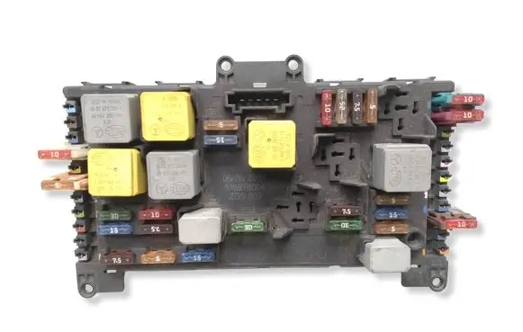 Mercedes-Benz Vito Viano W639 Fuse module A6395450401 A0045452905 A0025422619