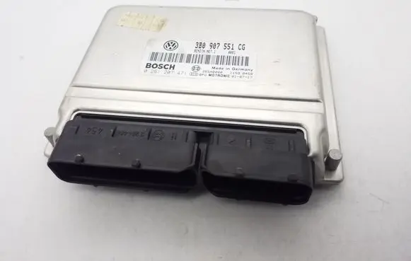 Volkswagen PASSAT B5.5 Engine control unit/module ECU 3B0907551CG 0261207471