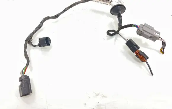Ford Focus Tailgate/trunk wiring harness BV6T10E998GA