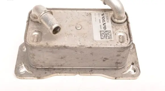 Volvo V60 Engine oil radiator 31368636